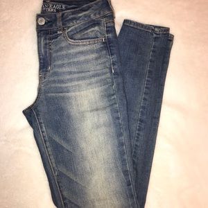 American Eagle High-Rise Jegging